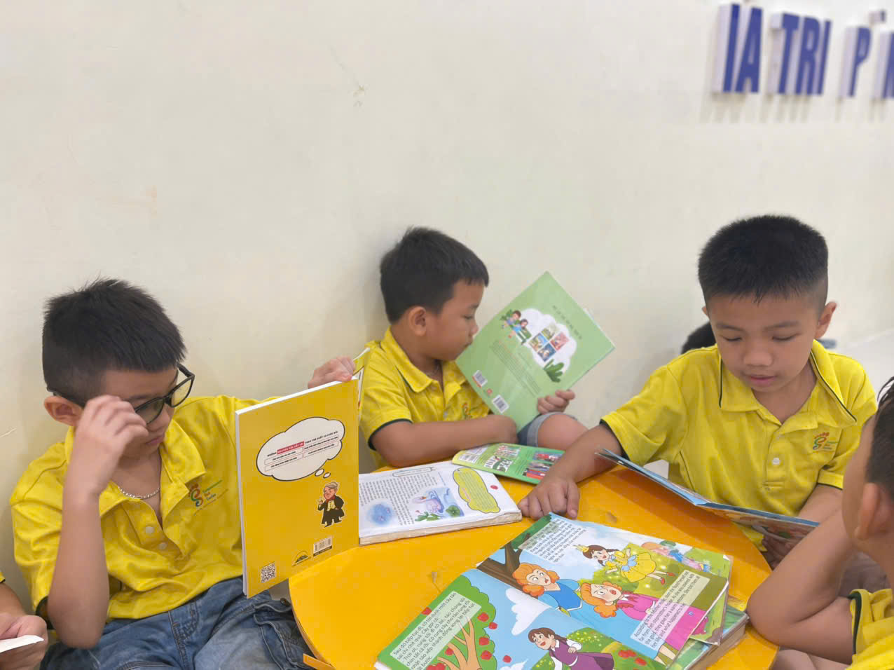 Lớp văn hóa đọc sách CSC có gì?